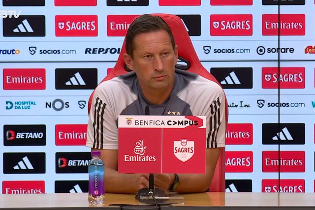 Schmidt reage às críticas sobre a rotação de jogadores