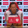 Roger Schmidt explica mudanças nos marcadores de penáltis
