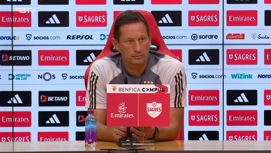 Roger Schmidt explica mudanças nos marcadores de penáltis