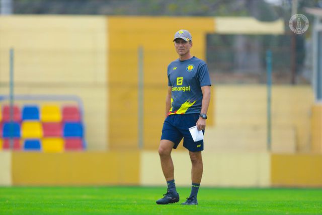 Alexandre Santos prepara entrada oficial do Petro de Luanda na nova época