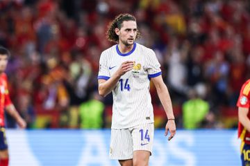 «Se Rabiot fosse acompanhado por um profissional, estaria num top-10 europeu»