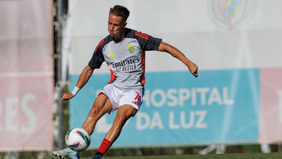 VÍDEO: finta espetacular no golaço de Hugo Félix pelo Benfica B