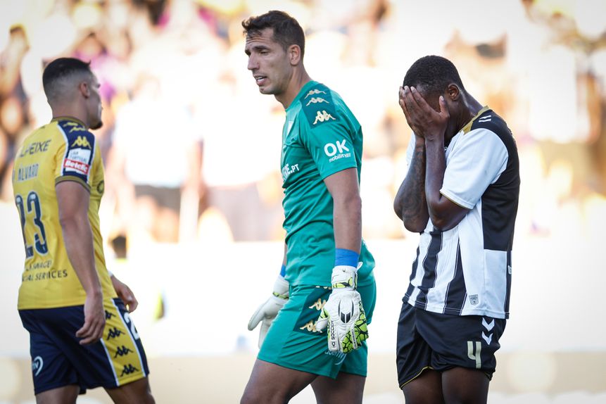 Ulisses pode falhar a deslocação a Faro (LUSA)