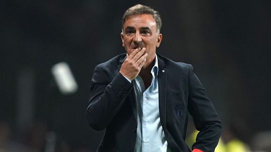 Carlos Carvalhal: «Entrada na segunda parte custou-nos caríssimo»