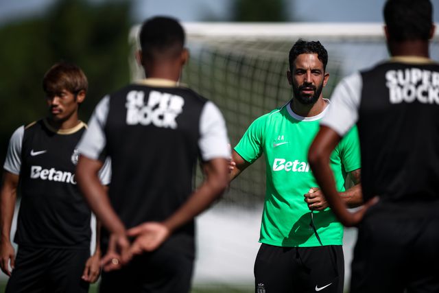 Sporting lima arestas para a estreia europeia (fotogaleria)