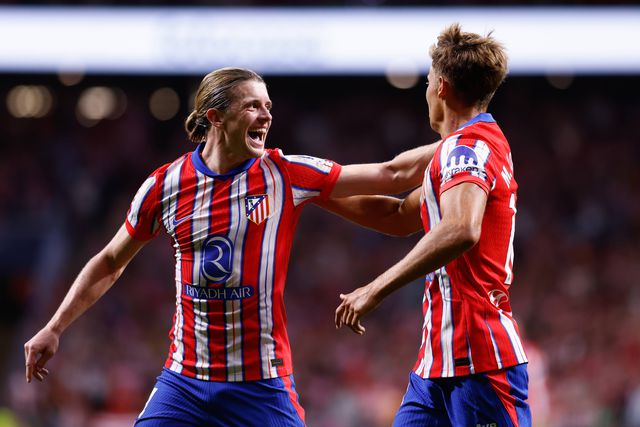 Reforços estreiam-se a marcar e Atlético Madrid não descola do Real