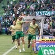 Palmeiras goleia e continua na perseguição ao Botafogo; Bragantino empata em casa