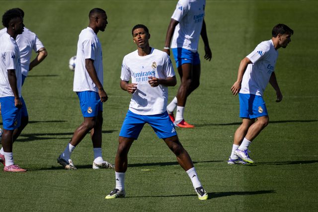 Parece milagre, mas Bellingham está apto