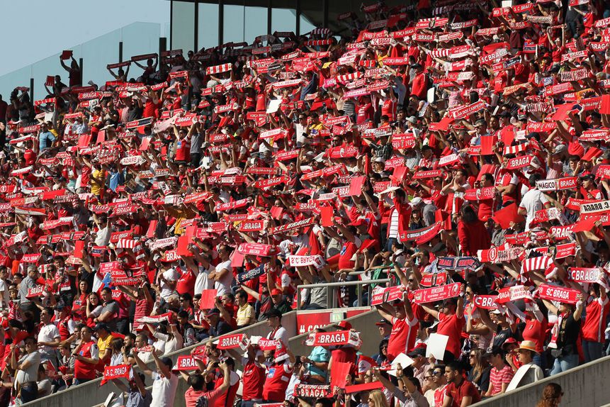 Adeptos arsenalistas vão marcar presença em força no recinto do eterno rival