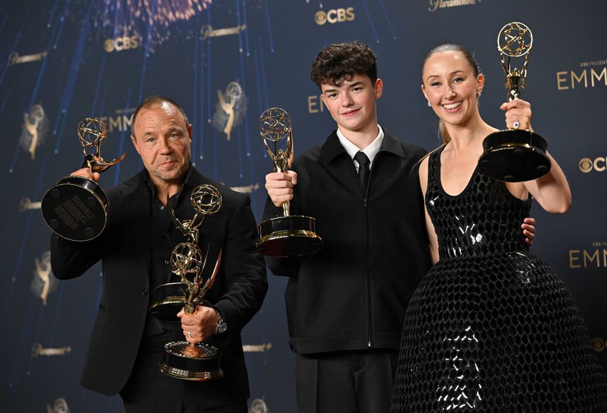 Stephen Graha, Owen Cooper e Erin Doherty distinguidos por Adolescência