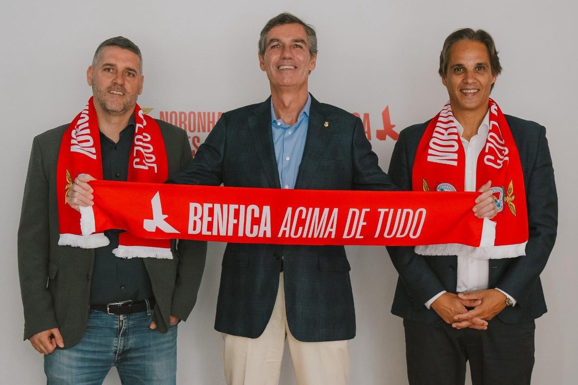 Noronha Lopes ao centro, ladeado por Pedro Ferreira e Nuno Gomes