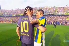 Abraço fatal! Di María e Cavani juntos