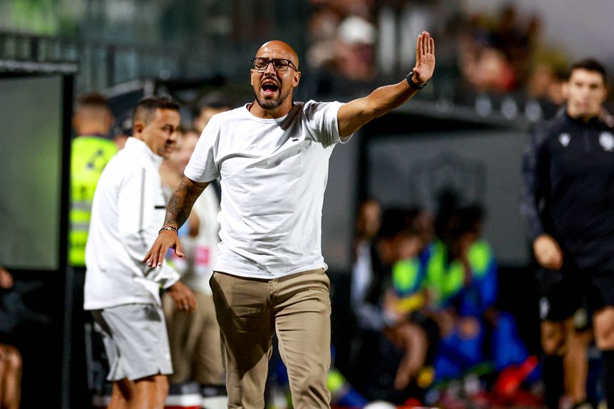 Técnico não resistiu aos maus resultados e está de saída dos tricolores