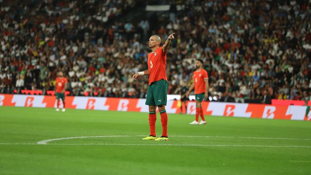 Parada de estrelas e goleada portuguesa em Alvalade
