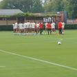 O último treino do Milan antes do duelo com o Benfica