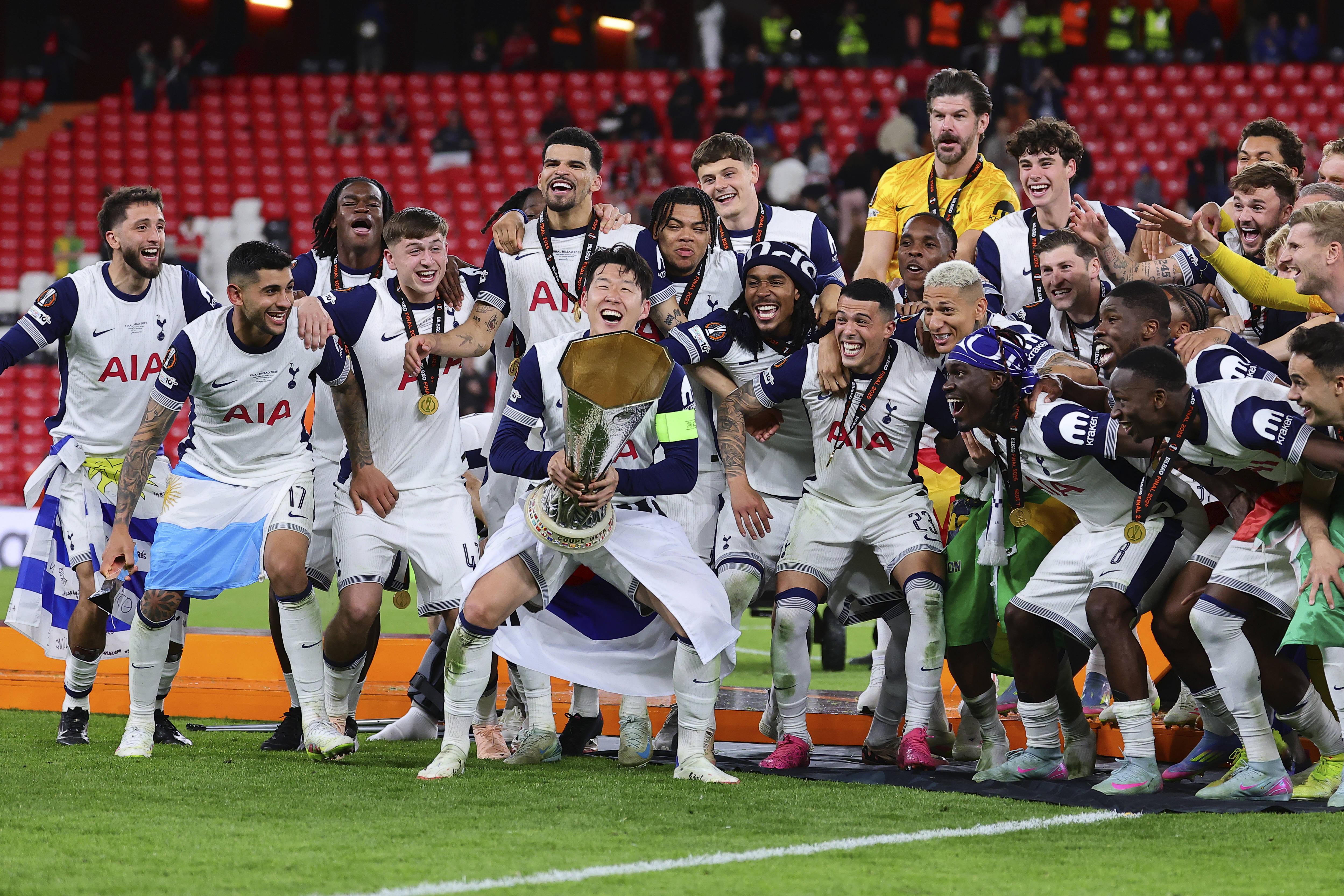13.º Tottenham (Inglaterra), 168 jogos, 98 vitórias, 40 empates e 30 derrotas. Melhor: vencedor (1972, 1984 e 2025). Foto IMAGO