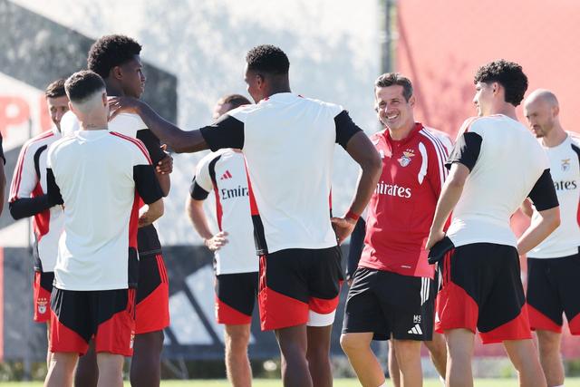 Benfica em Milão... e de olho no Dragão - Foto: SL Benfica