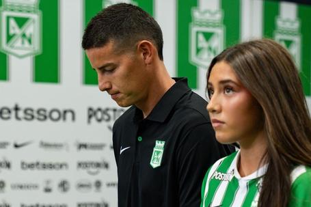James Rodríguez e a filha Salomé