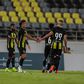 VÍDEO: Jota volta a jogar pelo Al-Ittihad... e marca