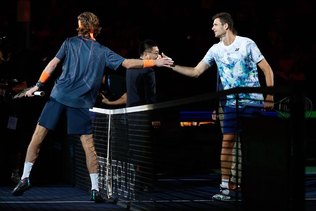 Hubert Hurkacz vence Masters 1.000 de Xangai