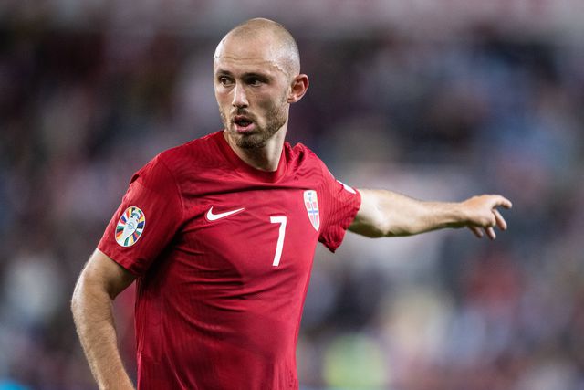 Apuramento para o Euro em direto: Aursnes e Musa titulares