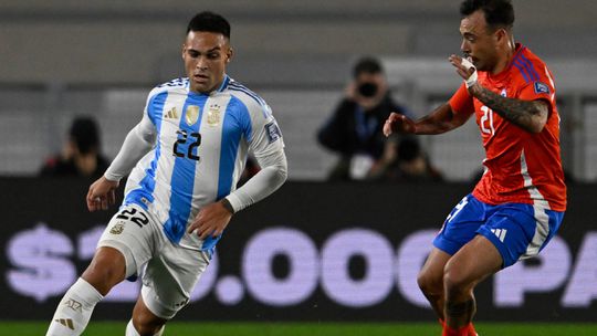 Lautaro Martínez igualou Maradona na lista de goleadores da Argentina