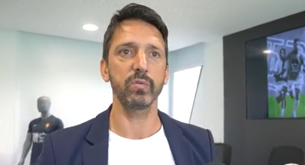 Nandinho é o novo treinador do Al-Muharraq, no Bahrain.