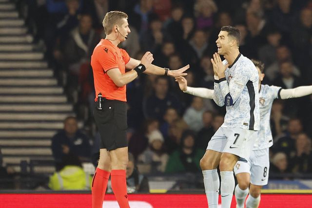 Duarte Gomes analisa a arbitragem do Escócia-Portugal