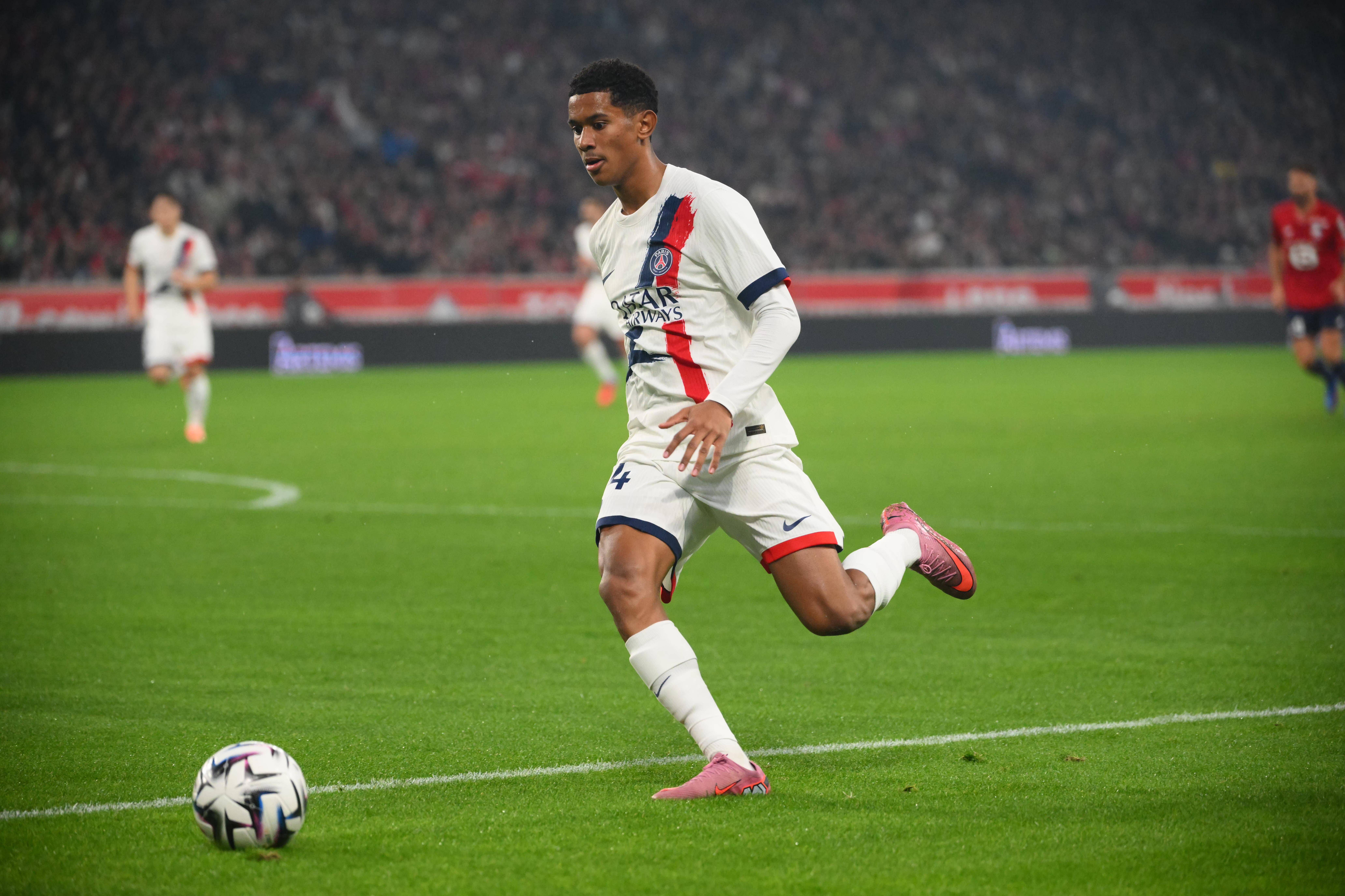 Senny Mayulu (PSG/França)