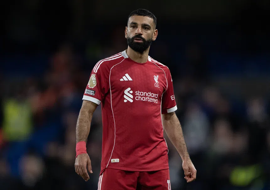 Liverpool esmaga rivais com patrocínio recorde