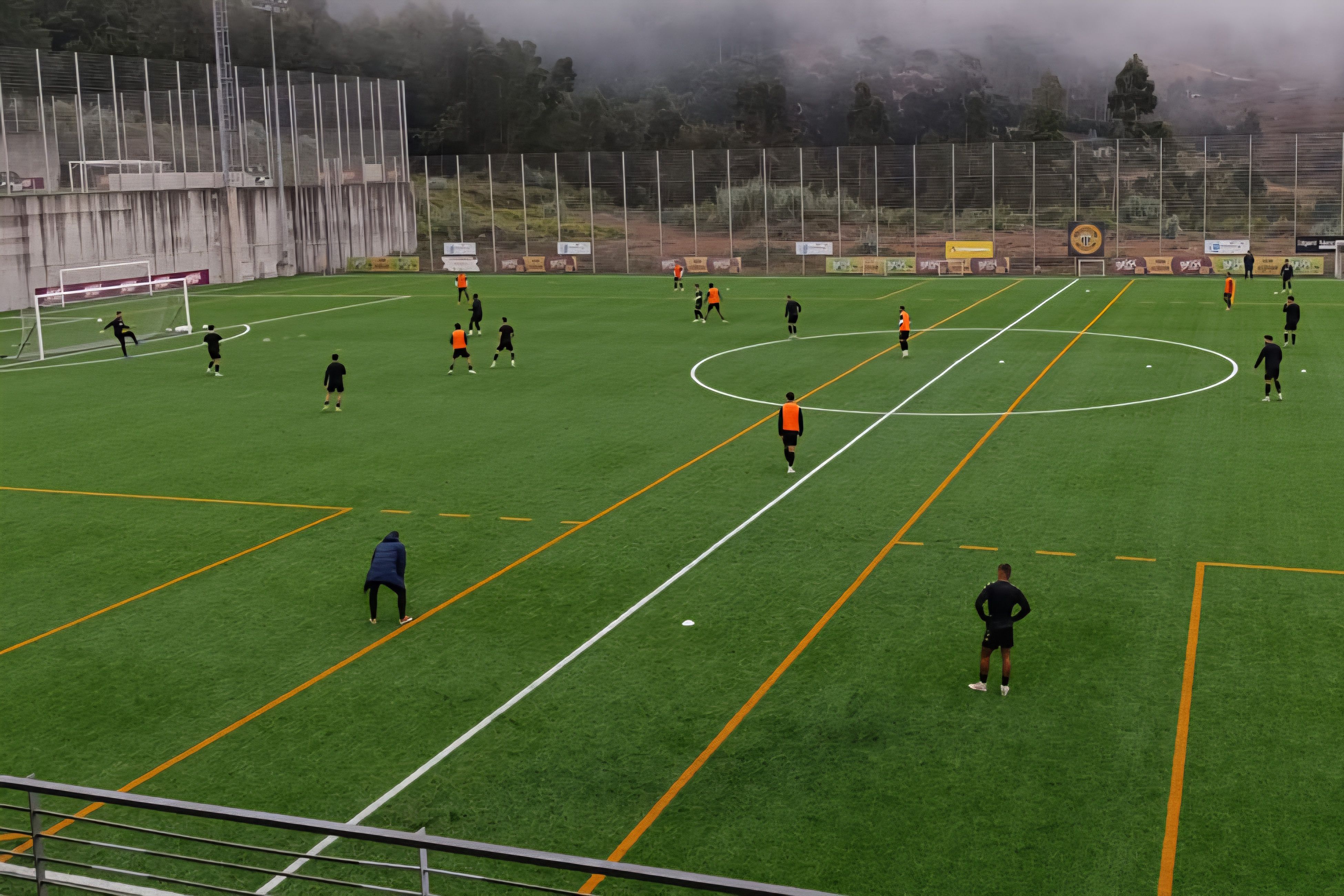 Nacional treinou no Cristiano Ronaldo Campus Futebol. - Foto: CD NACIONAL