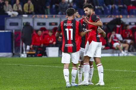 Golo de Ramos e 'hat-trick' de Cissè na goleada do Milan de Amorim