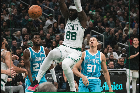 Neemias Queta frente aos Hornets - fotoX/Boston Celtics