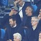 Guardiola a sofrer na bancada do Etihad
