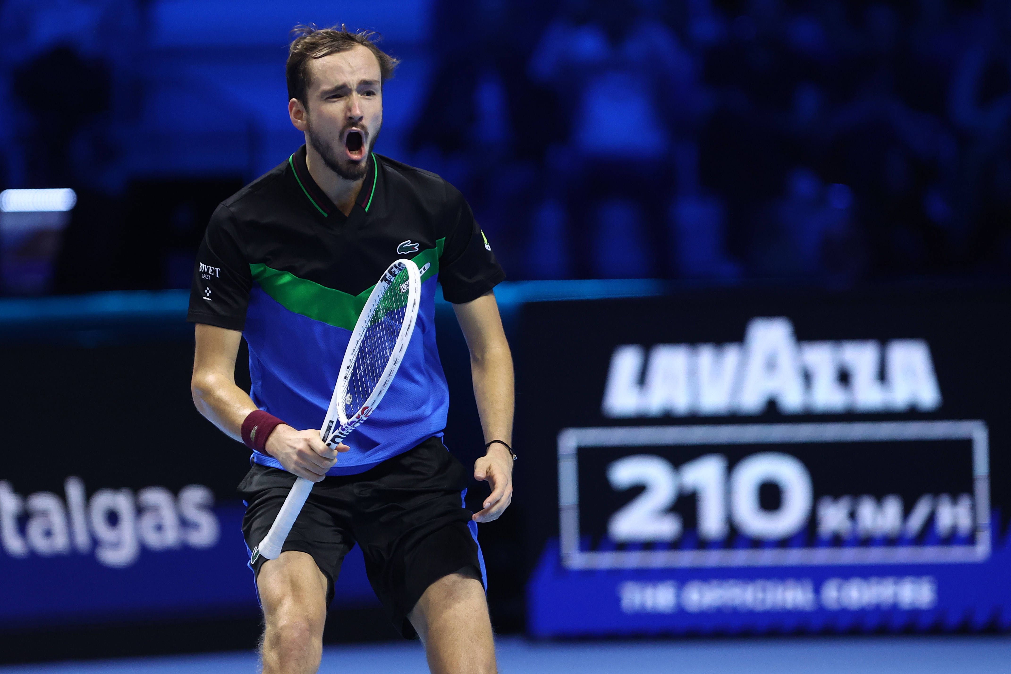 ATP Finals: Medvedev Bate Zverev E Avança Para As Meias-finais | Abola.pt