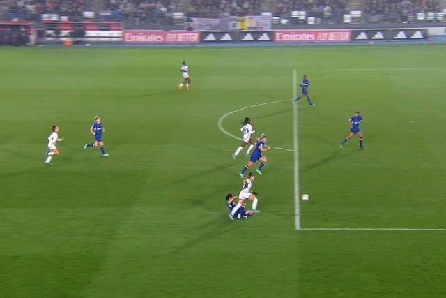 Polémica na Liga dos Campeões: veja o penálti marcado a favor do Real Madrid (vídeo)