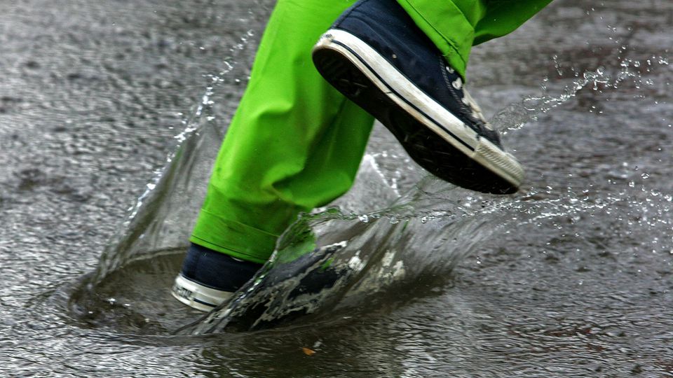 Dias de chuva: dois distritos com aviso laranja