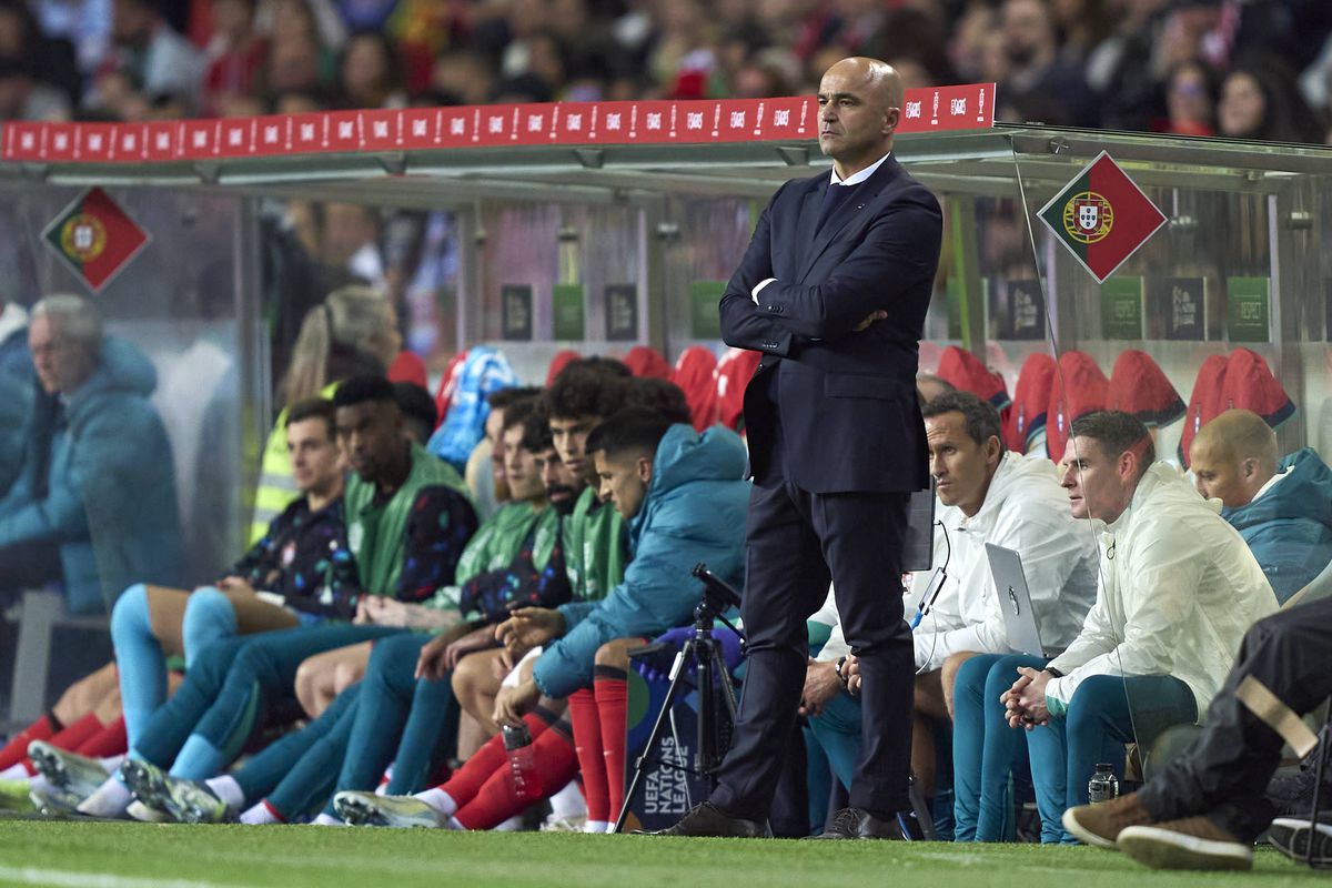 Roberto Martínez dispensa quatro jogadores e chama Quenda e Fábio Silva