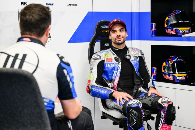 Miguel Oliveira estreia nova mota esta terça-feira