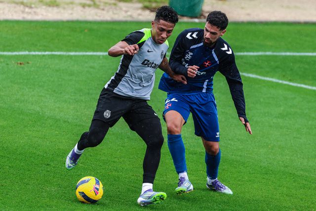 Fase do jogo-treino entre Sporting e Belenenses, na manhã deste sábado - Foto: Sporting CP