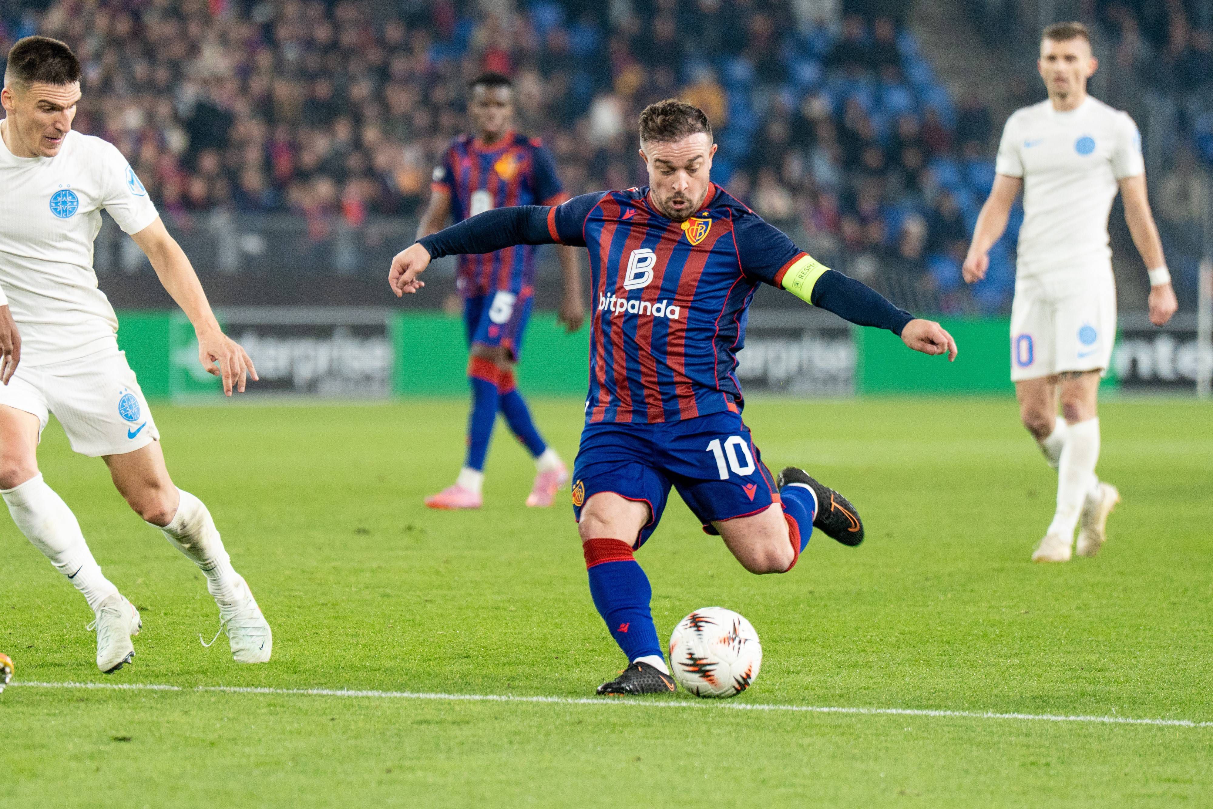 1.º - Xherdan Shaqiri (Basileia): 20 assistências