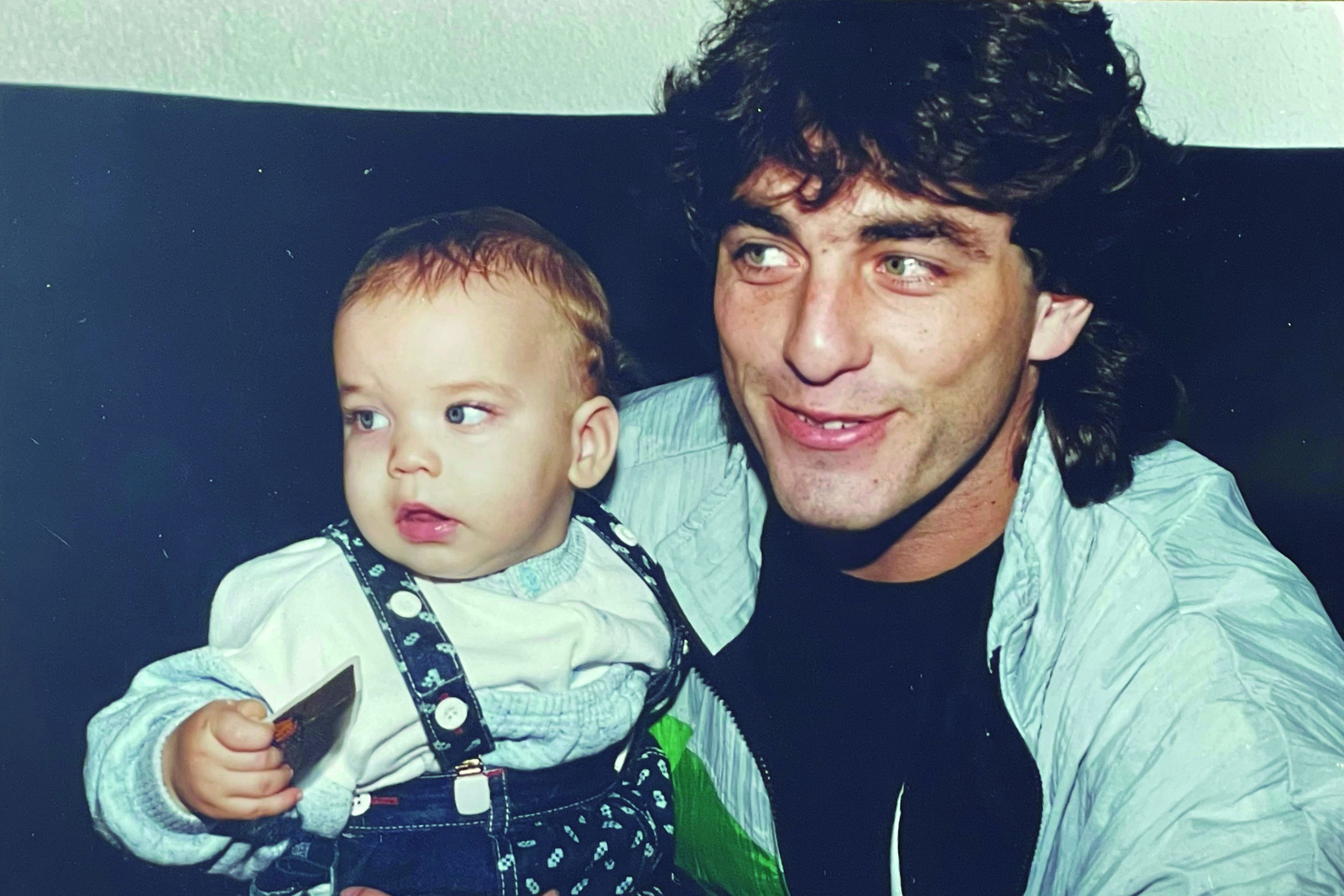 Paulo Futre com o filho Paulo Jr. Foto D. R.