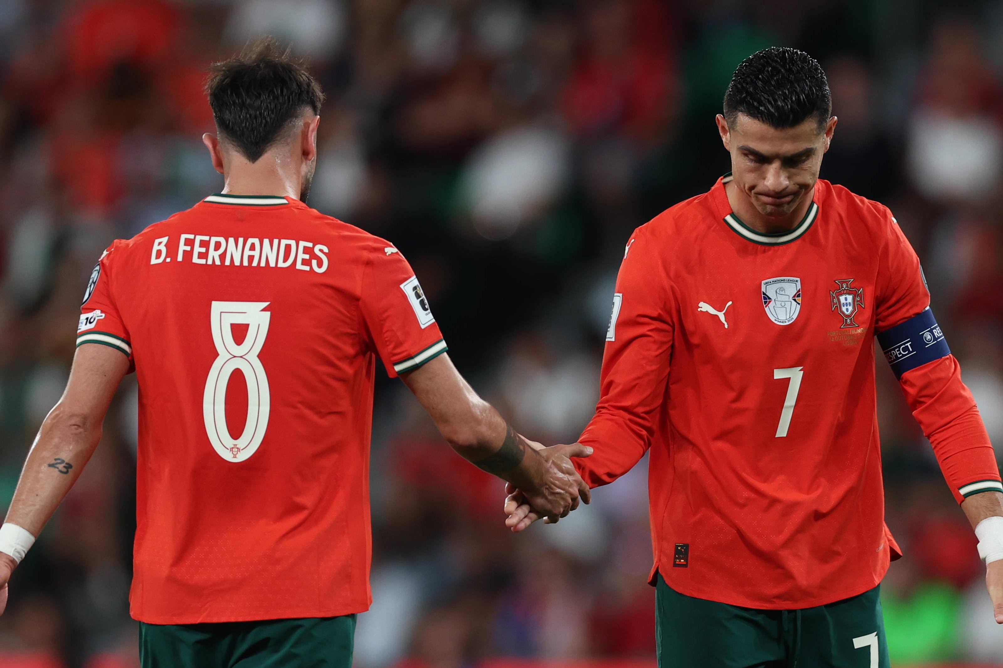 Bruno Fernandes e Cristiano Ronaldo ao serviço da Seleção Nacional