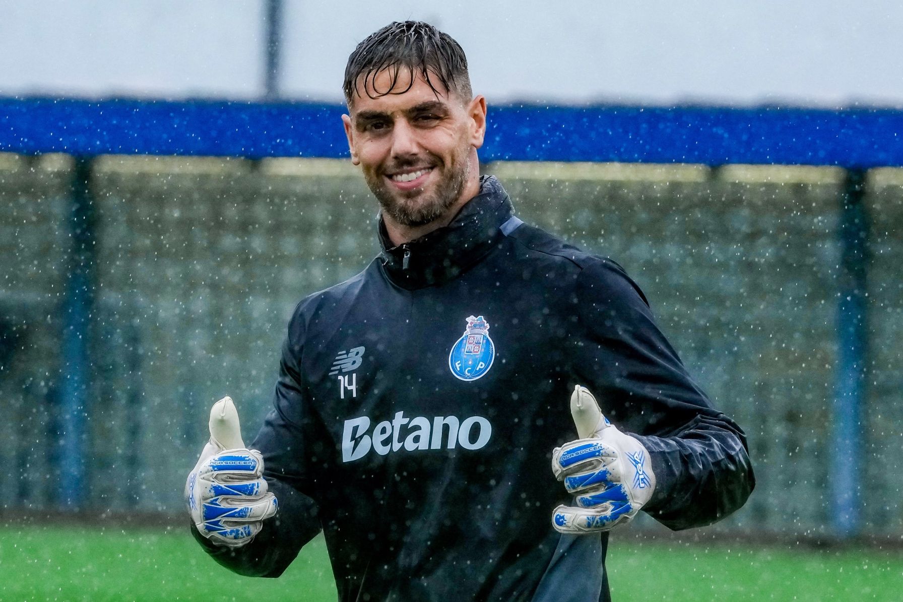 Treino do FC Porto sob forte chuva - FOTO: FC Porto
