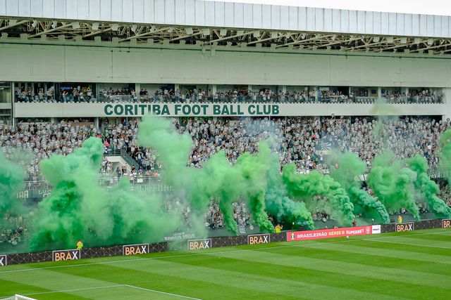 A festa dos adeptos do Coritiba - Foto: Coritiba