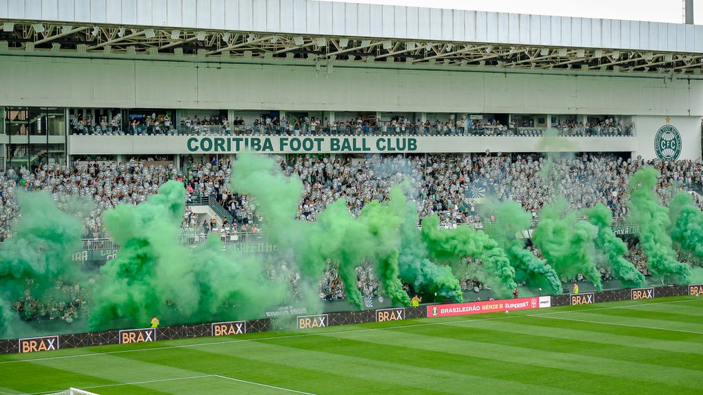 A festa dos adeptos do Coritiba - Foto: Coritiba