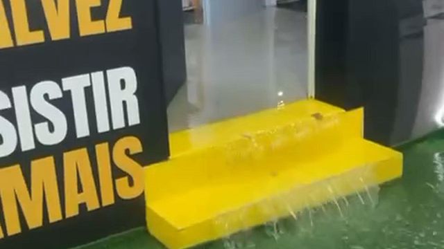 Mau tempo provoca inundações no estádio do Portimonense