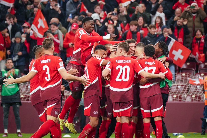 Suíços bateram suecos por 3-1 e têm a presença no Mundial praticamente assegurada
