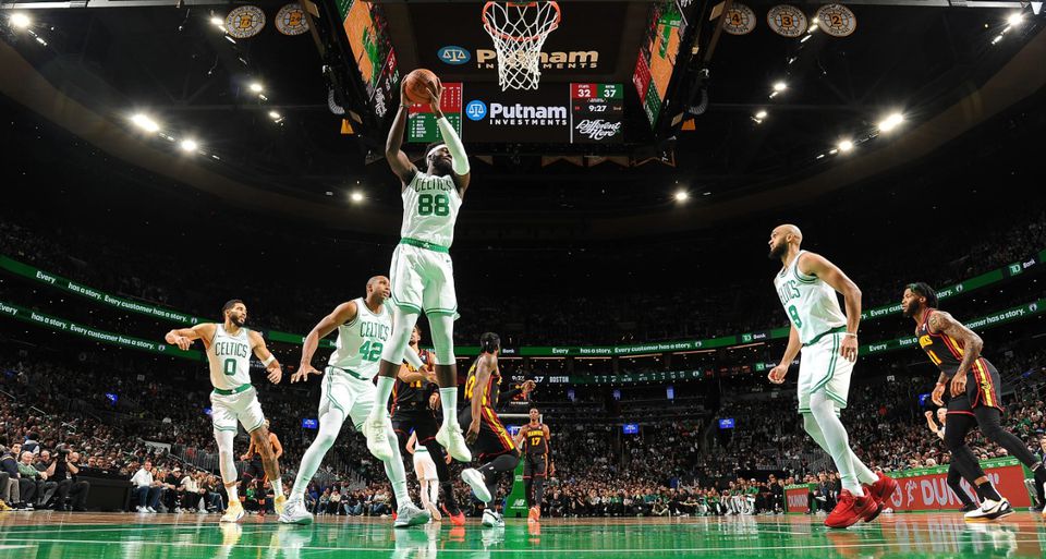 Neemias Queta pode estrear-se a titular pelos Celtics