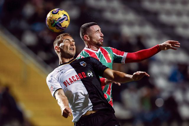 Farense e Estrela da Amadora anulam-se no São Luís (resumo do jogo)